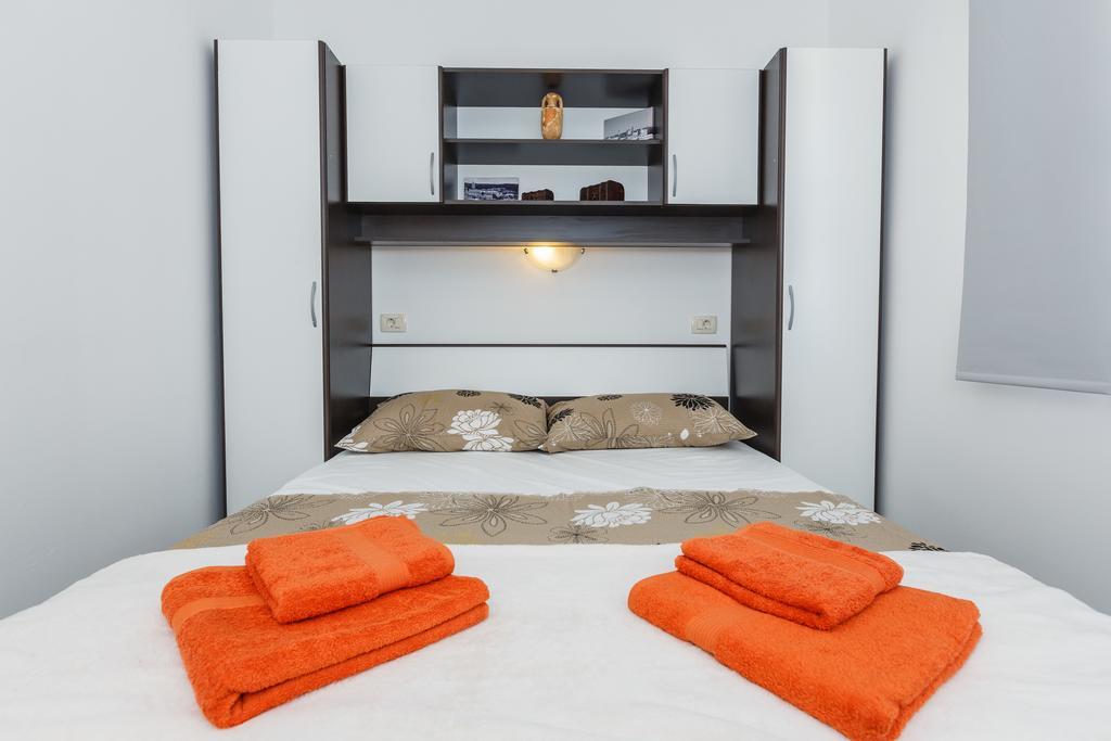 Apartments Viljac Trogir Szoba fotó