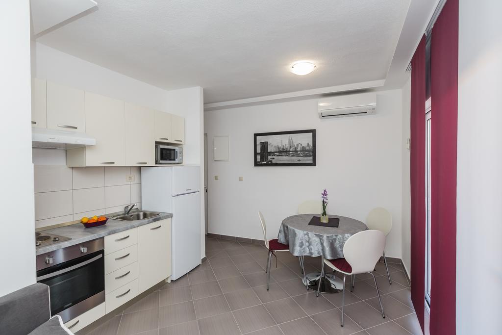 Apartments Viljac Trogir Szoba fotó